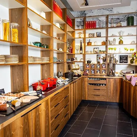 Bc Mit Restaurant Muehlentor 酒店 巴特克罗伊茨纳赫