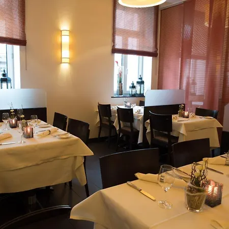 Bc Mit Restaurant Muehlentor 酒店 巴特克罗伊茨纳赫