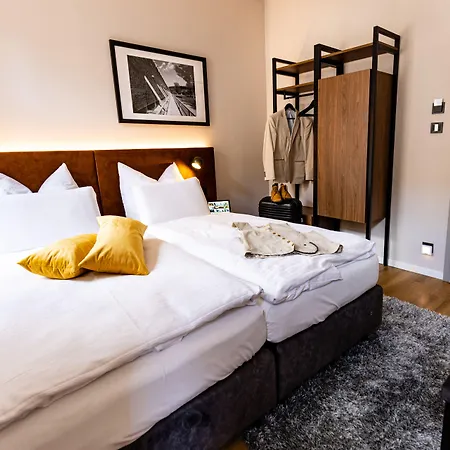 فندق Muehlentor Mit Restaurant - Moderne - Leckere Heimatkueche - Familiaer Gefuehrt باد كروزناش