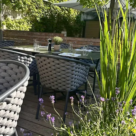 Muehlentor Mit Restaurant - Moderne - Leckere Heimatkueche - Familiaer Gefuehrt فندق باد كروزناش