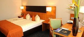 Bc Mit Restaurant Muehlentor 3* 巴特克罗伊茨纳赫