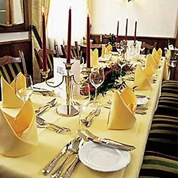 Muehlentor Mit Restaurant - Moderne - Leckere Heimatkueche - Familiaer Gefuehrt מלון